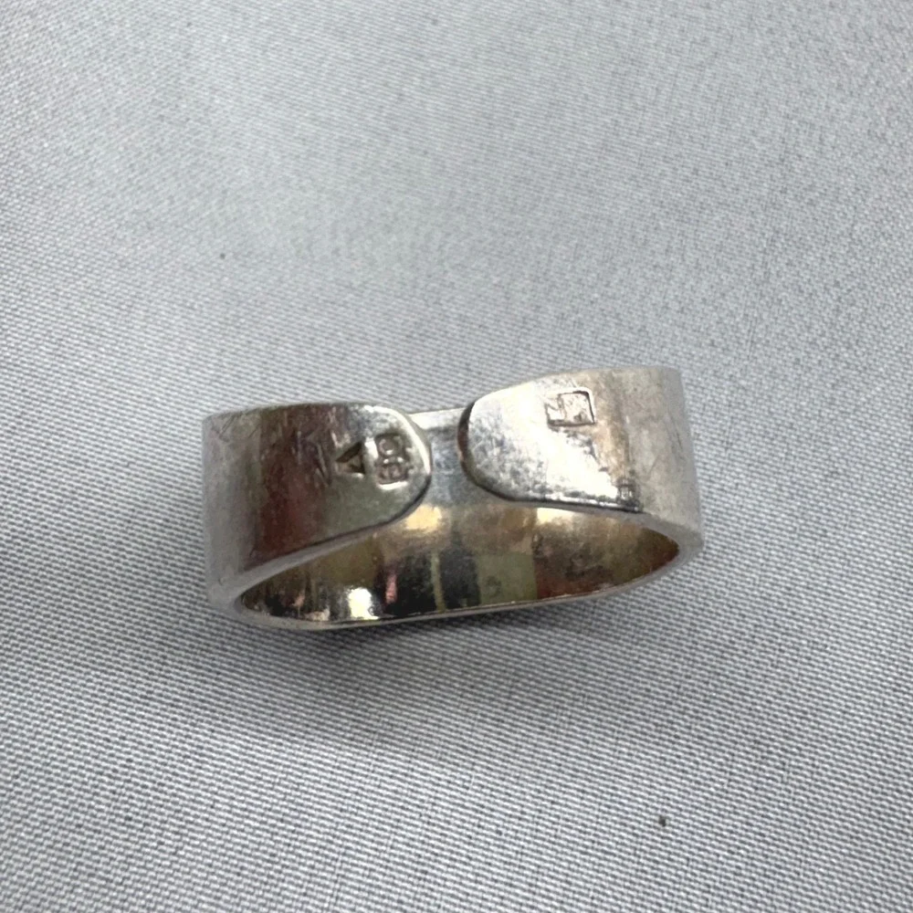 Vintage Atlantis Sterling Silver Ring Unisex Size 8.5 Silver Excellent 925